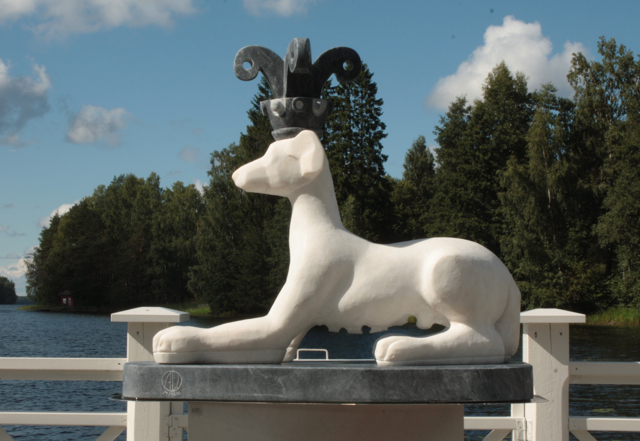 Dog with the Four Winds Crown 2013